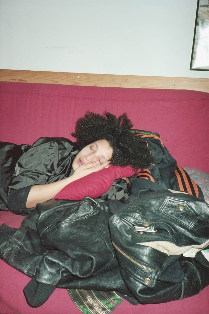 zoe-dort-pendant-la-fete-2017